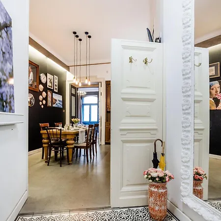 Hidden Gem By Dohany Synagogue & Fashion Street Budapeszt