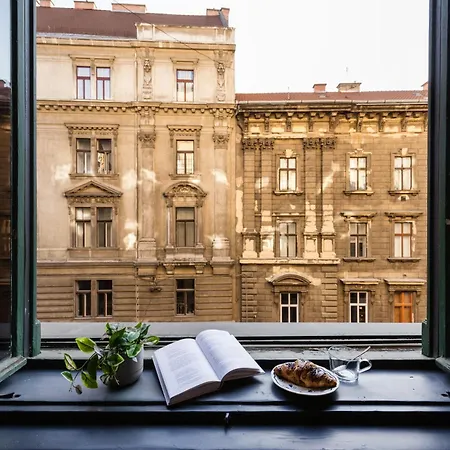 Hidden Gem By Dohany Synagogue & Fashion Street * Budapeszt
